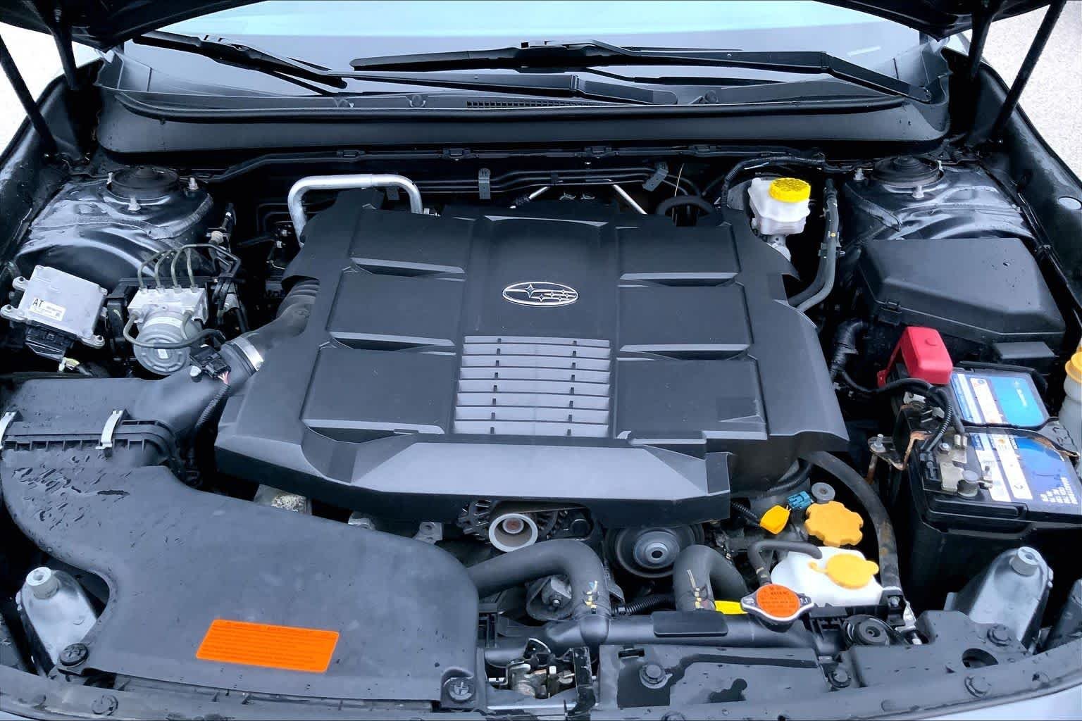 Used 2018 Magnetite Gray Metallic Subaru Limited image 30