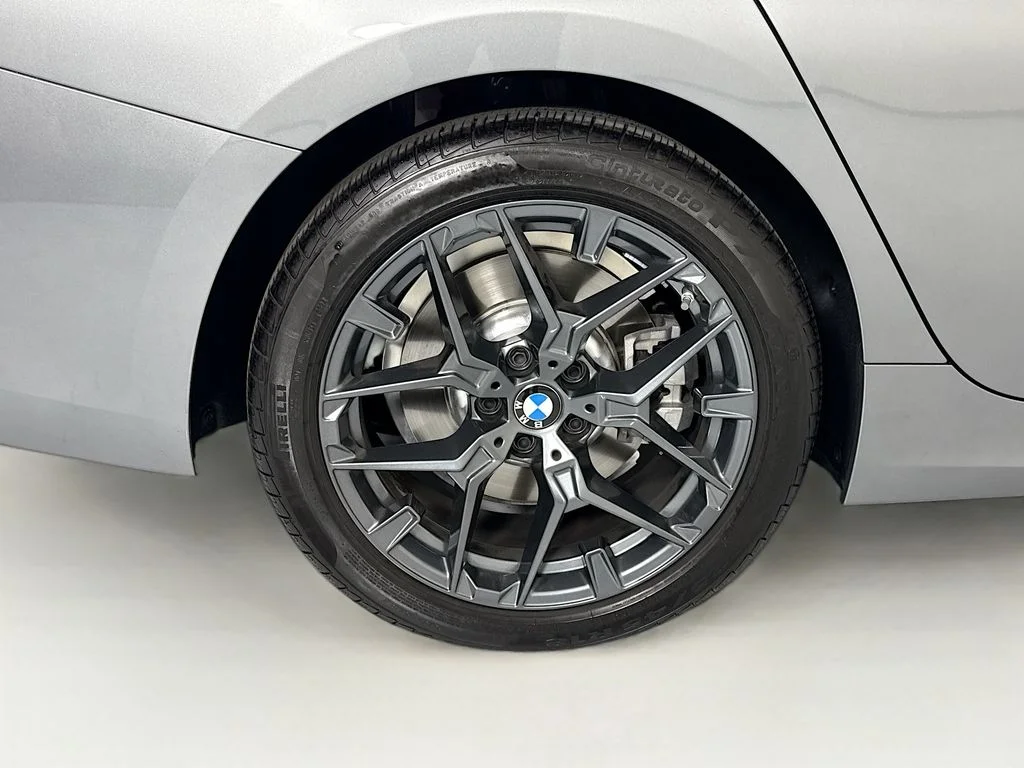 2025 BMW 3 Series 330i - Photo 34