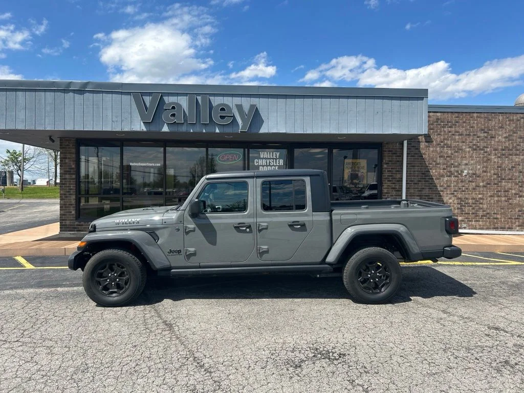 Certified Used 2022 Gray Jeep Willys image 3