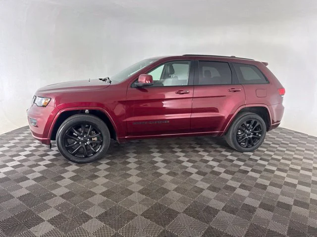 Used 2021 Red Jeep Laredo X image 12