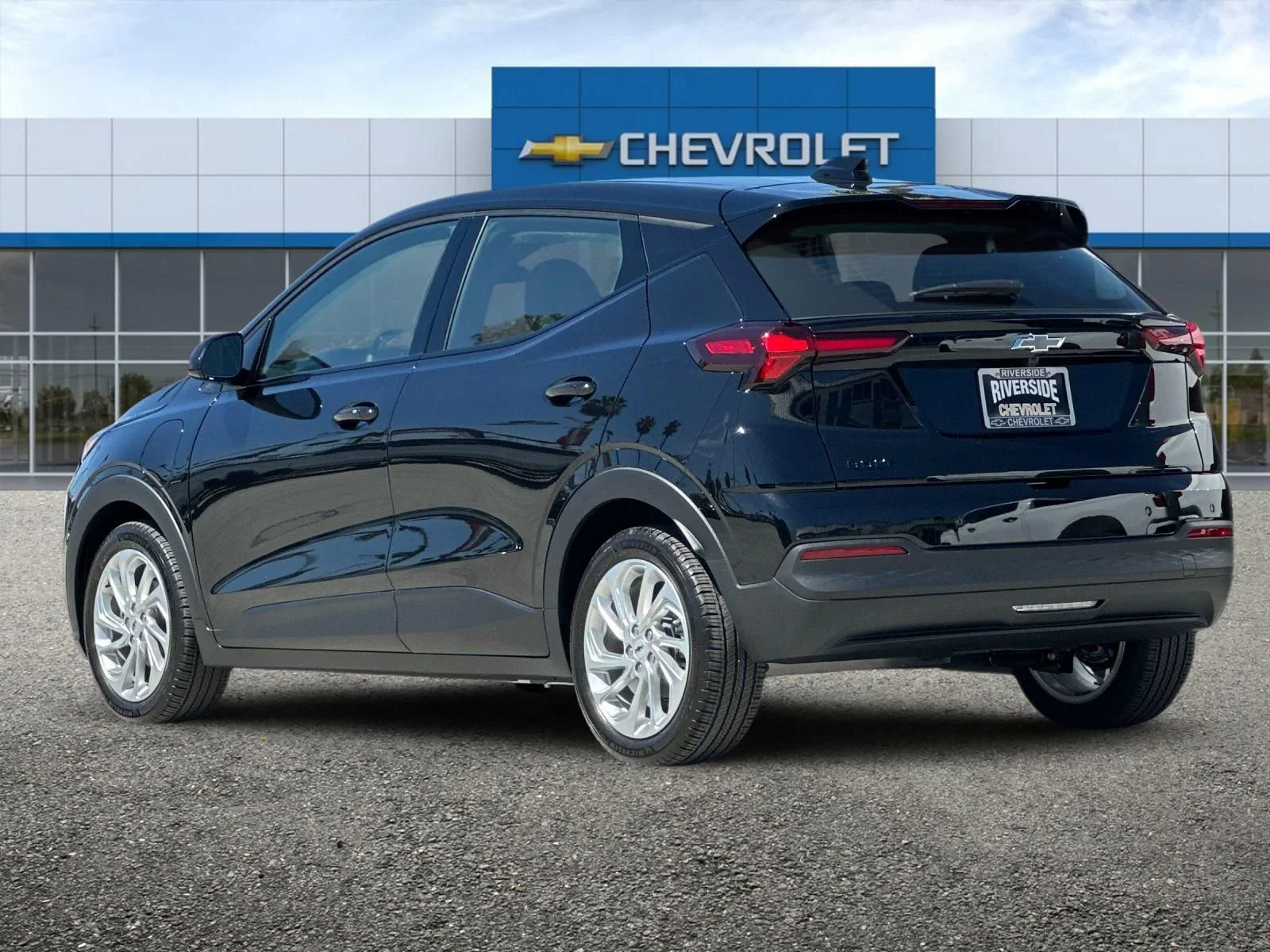 2027 Chevrolet Bolt LT - Photo 6