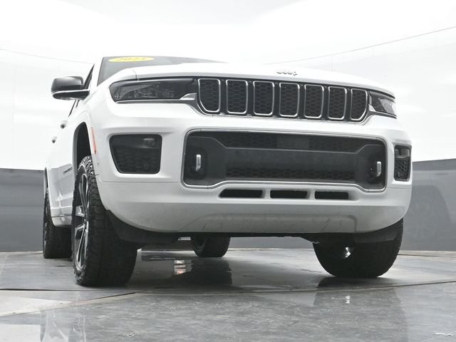 Used 2023 White Jeep Overland image 22