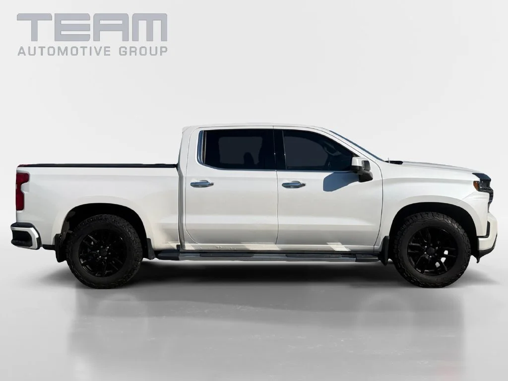 Used 2020 White Chevrolet High Country image 8