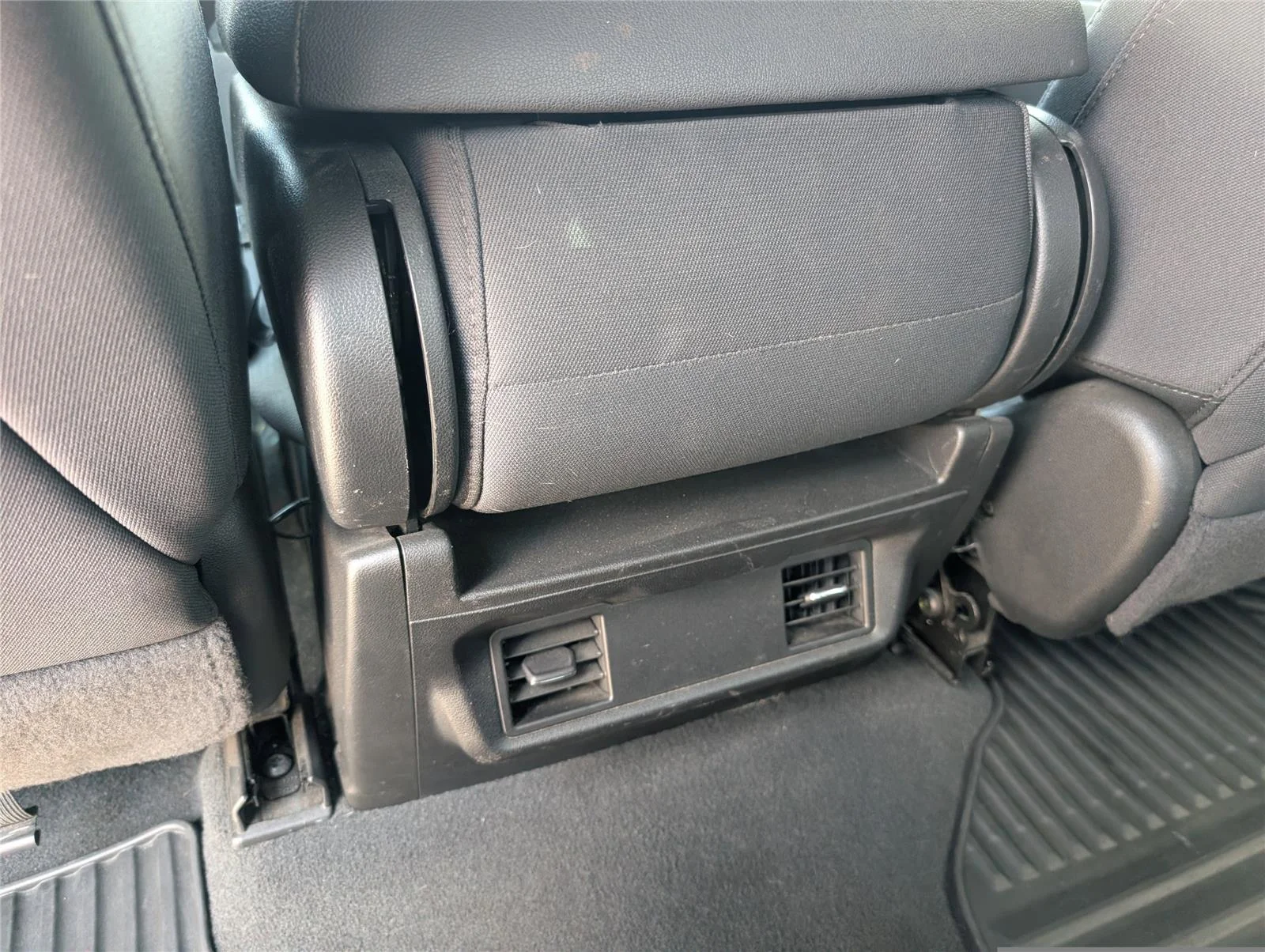 Used 2024 Summit White Chevrolet LT image 12
