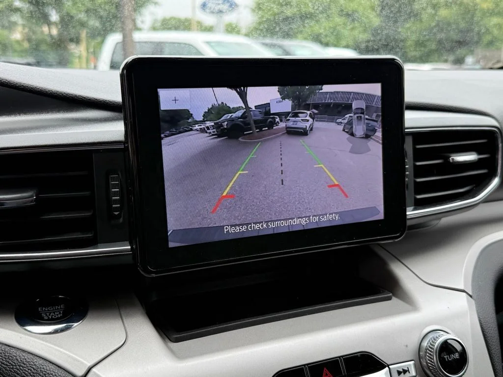Used 2023 Gray Ford XLT image 19