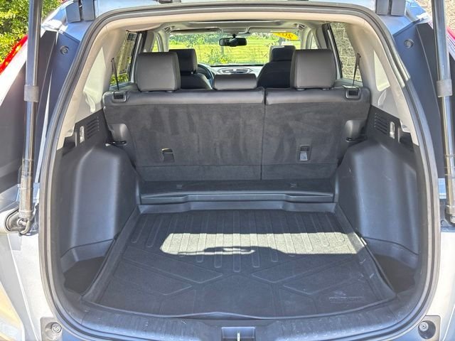 Used 2018 Silver Honda EX-L image 12