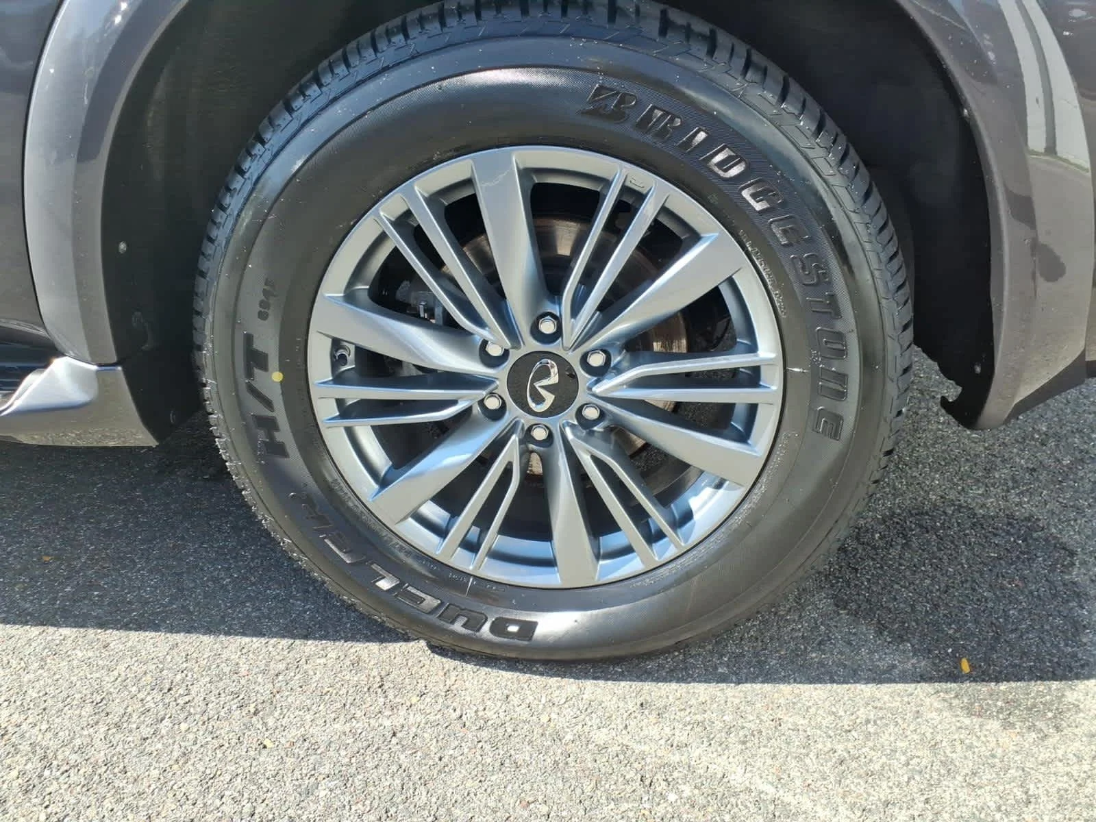 Certified Used 2022 Anthracite Gray INFINITI LUXE image 9