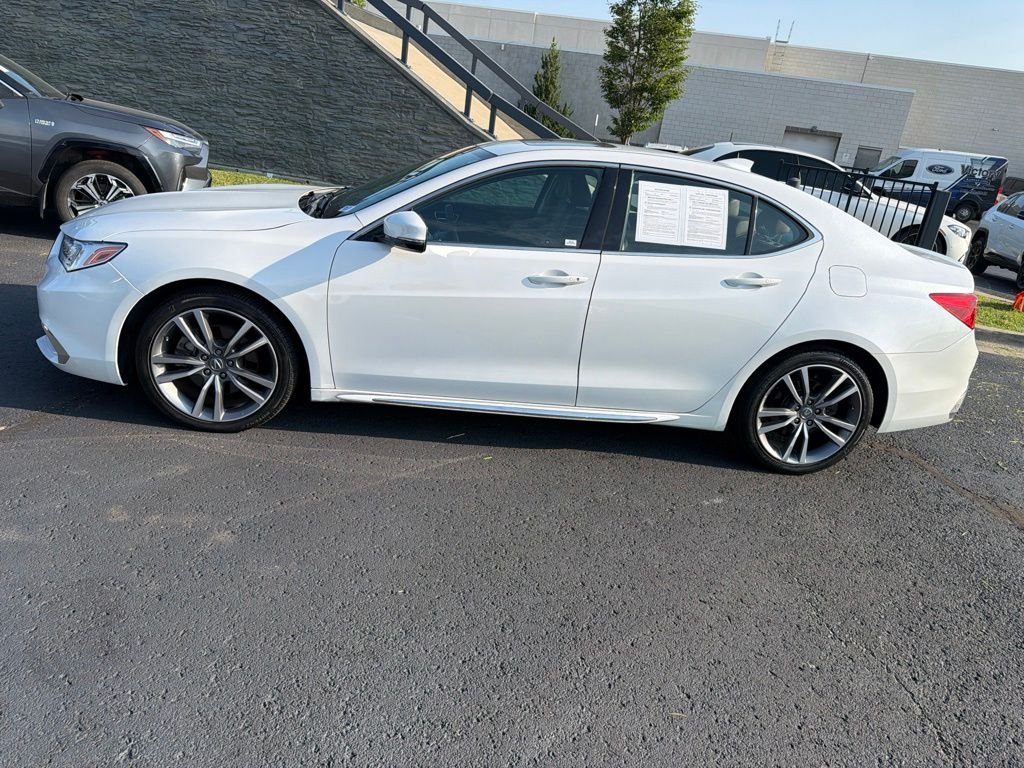 Used 2019 White Acura 3.5L Technology Pkg image 4