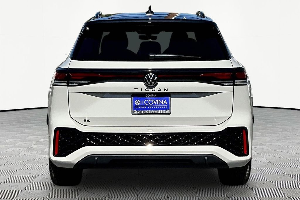New 2026 Beige Volkswagen 2.0T SE R-Line Black image 5