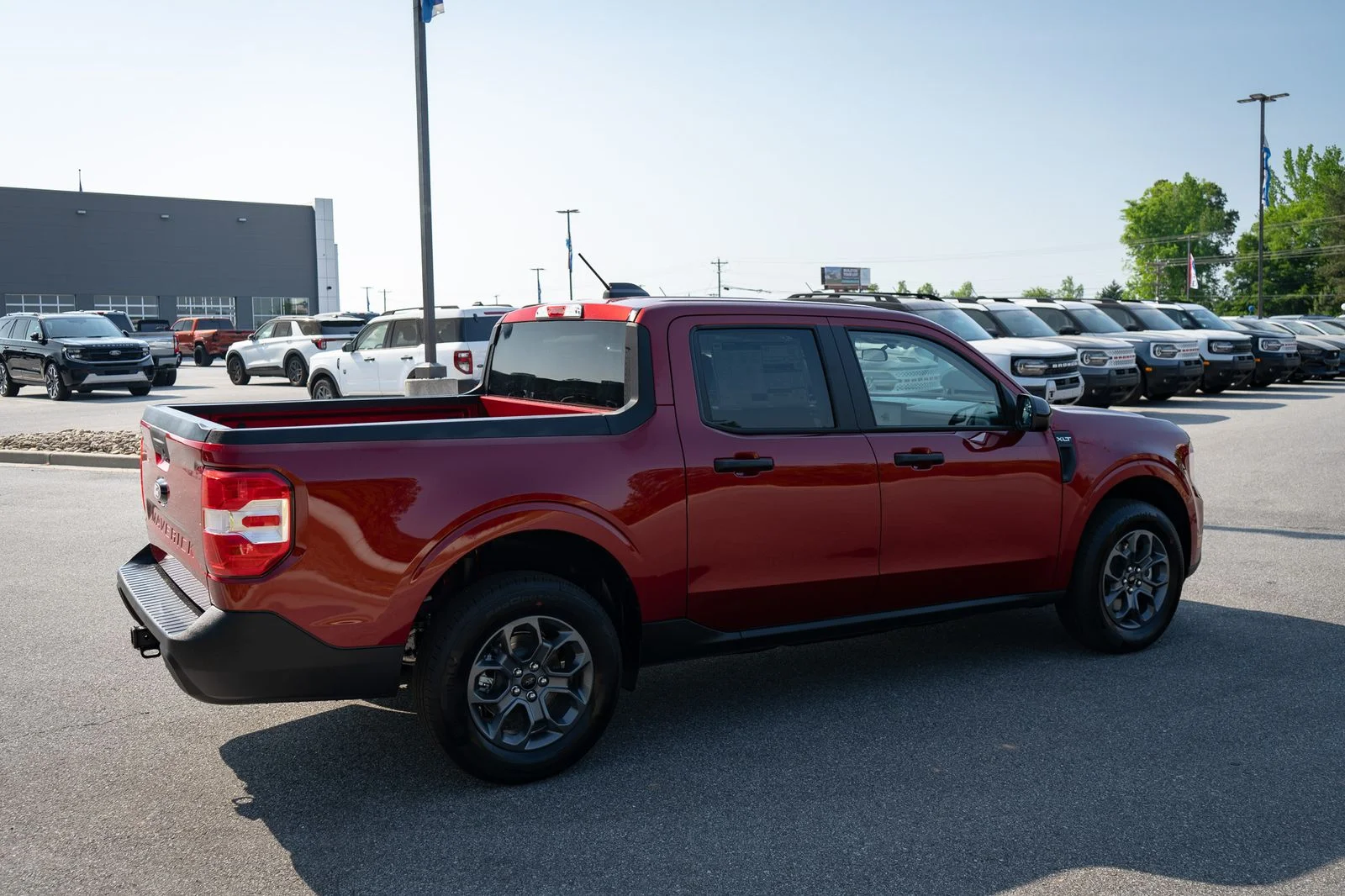 New 2026 Ruby Red Metallic Tinted Clearcoat Ford XLT image 10