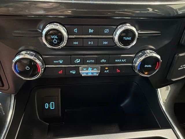 Certified Used 2022 Carbonized Gray Metallic Ford XLT image 23