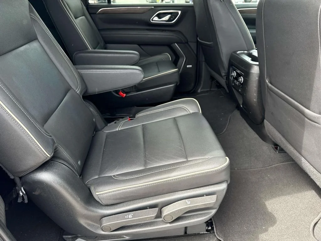 Used 2023 Summit White Chevrolet Premier image 19