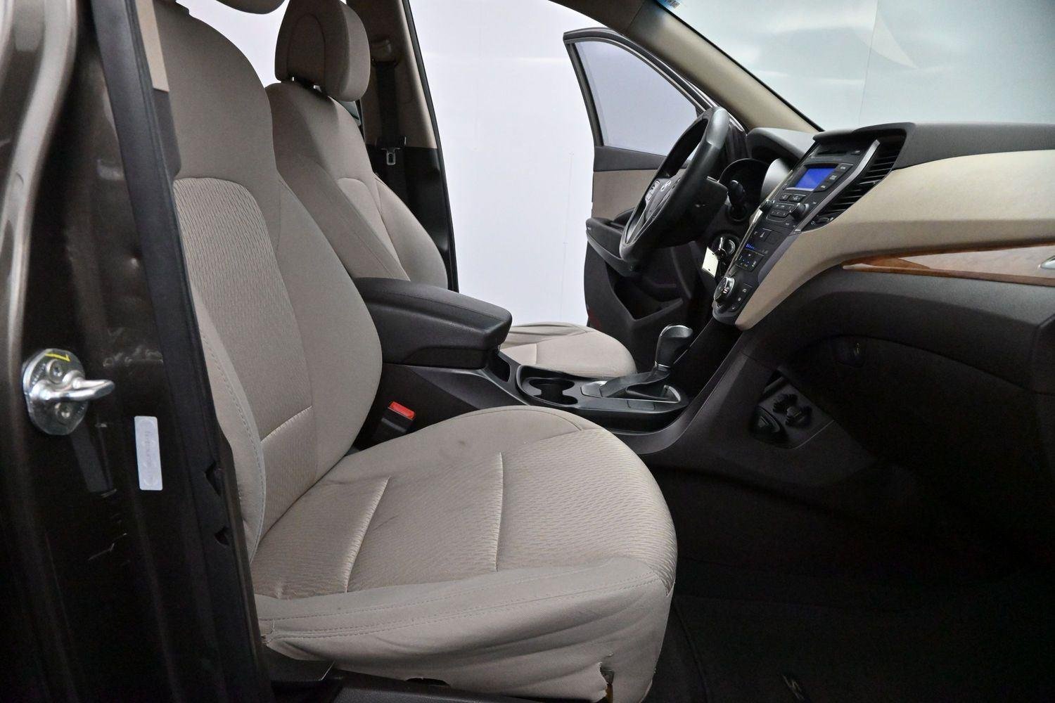 Used 2013 Cabo Bronze Hyundai Sport image 26