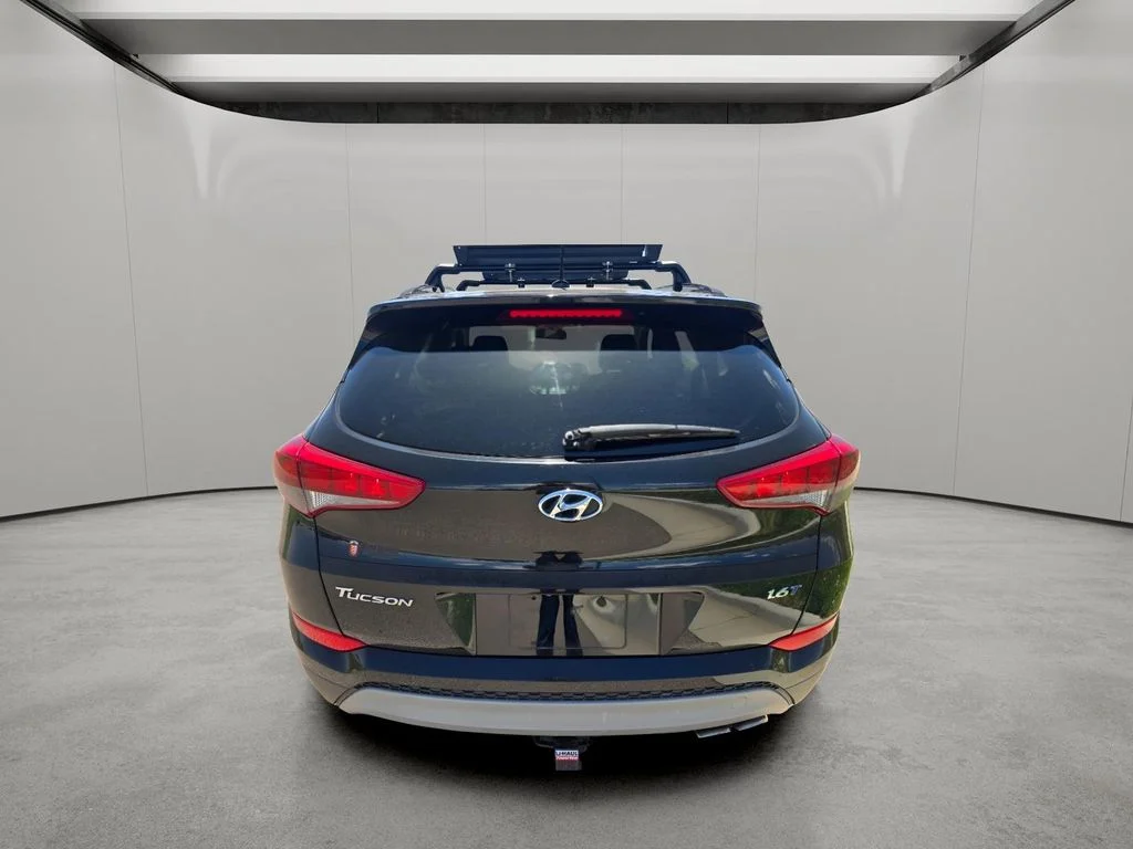 Used 2017 Black Noir Pearl Hyundai Night image 5