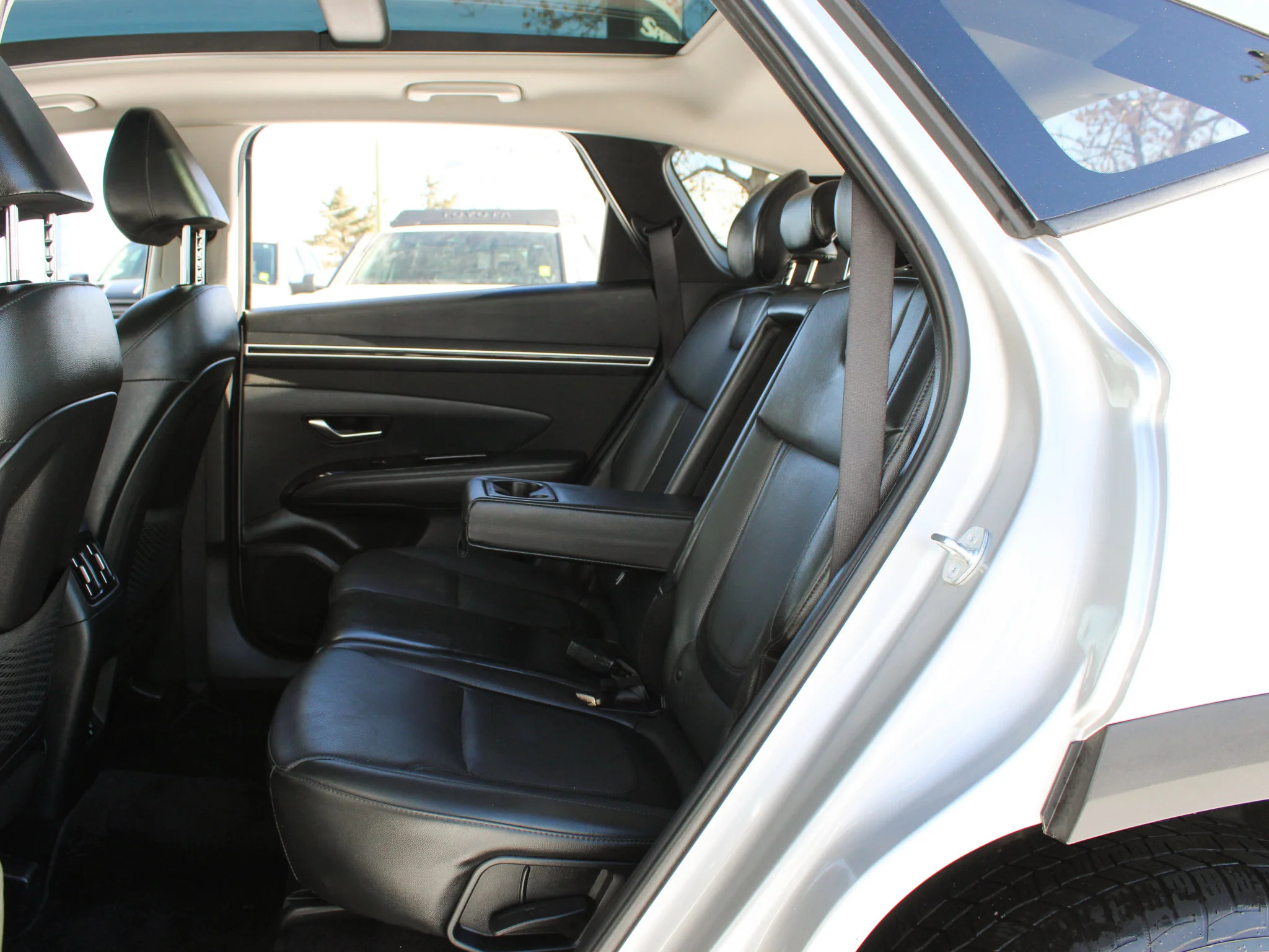 Certified Used 2023 Silver Hyundai Preferred * No Accidents | Remote Start | Panoramic Sunroof | Heated Leather Seats image 15