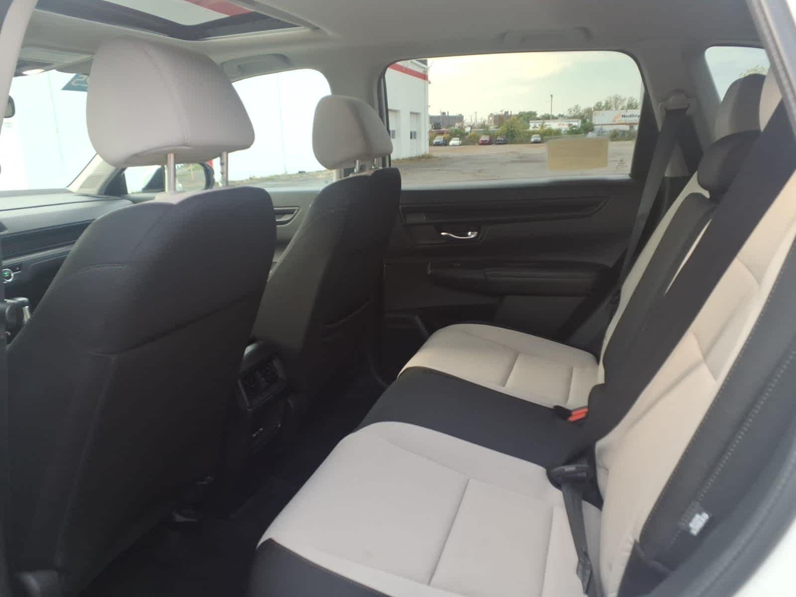 2025 Honda CR-V EX - Photo 12