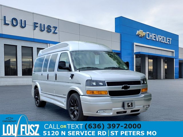 2026 Chevrolet Express Cargo WT