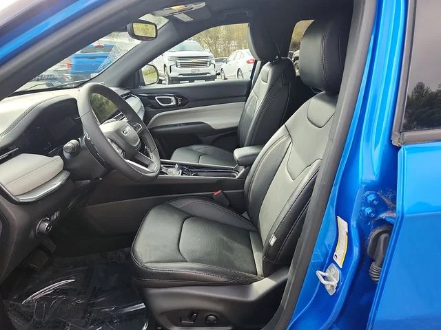 Used 2023 Blue Jeep Limited image 13