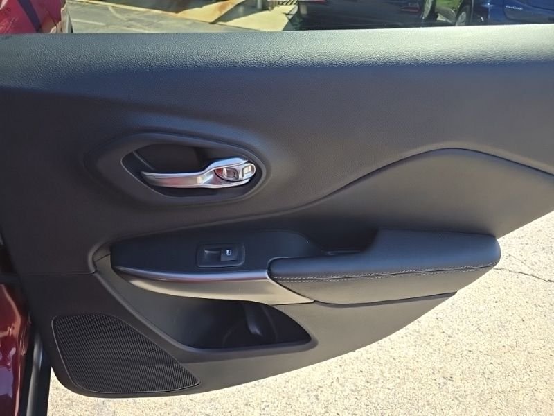 Used 2019 Red Jeep Limited image 32
