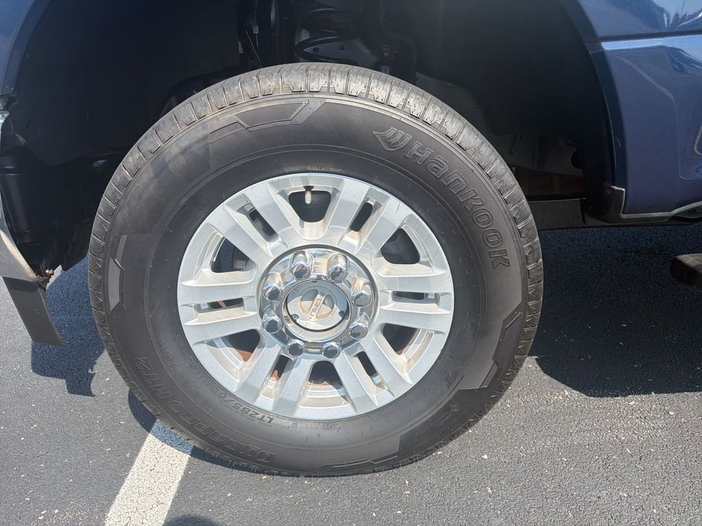Used 2019 Blue Ford XLT image 10