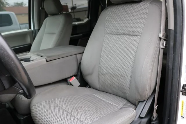 Used 2015 Oxford White Ford XLT image 25