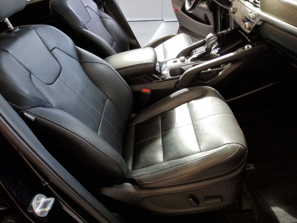 Used 2020 Black Kia SX image 14