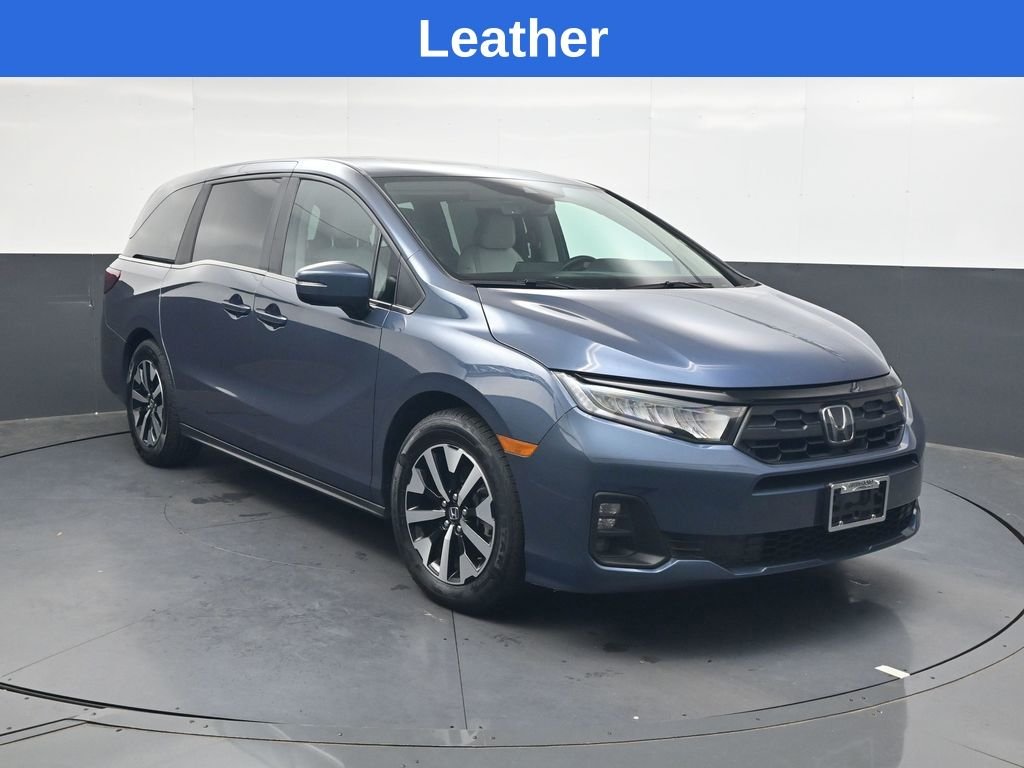 Used 2025  Honda EX-L image 2