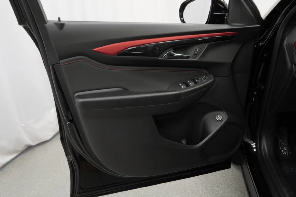 New 2026 Mosaic Black Metallic Chevrolet RS image 31