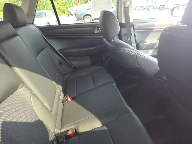 Used 2015 Silver Subaru 2.5i image 7