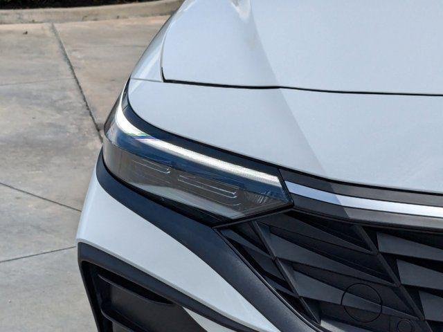 New 2026 Serenity White Hyundai SE image 27