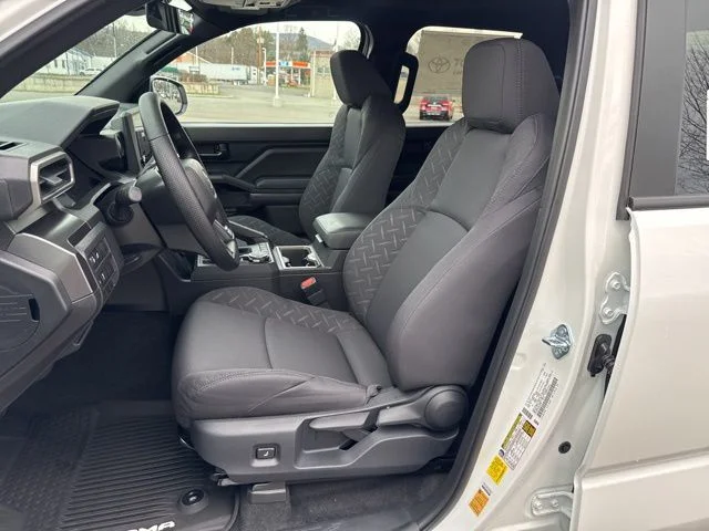 2026 Toyota Tacoma SR5 - Photo 11