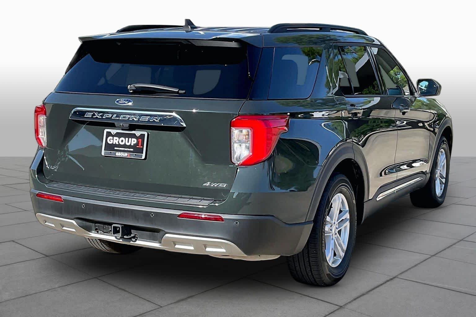 Used 2024 Forged Green Metallic Ford XLT image 13