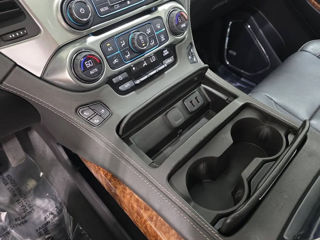 Used 2020 Black Chevrolet Premier image 24