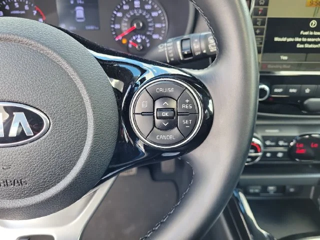 Used 2021 White Kia EX image 24