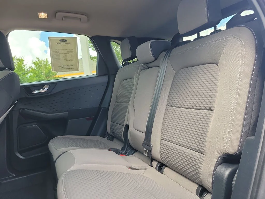 Used 2020 Green Ford SE Sport Hybrid image 12
