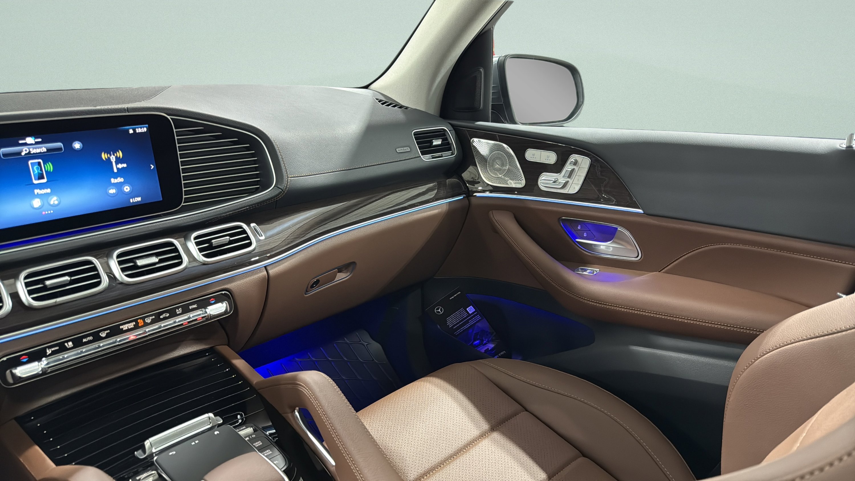 New 2026 Selenite Grey Metallic Mercedes-Benz GLS 450 image 35
