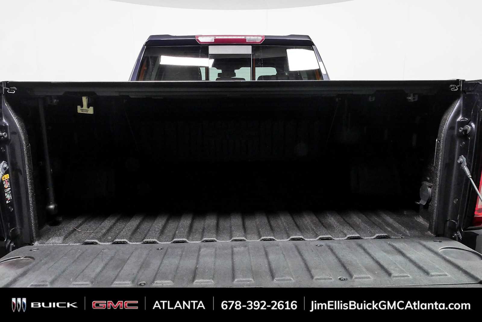 Used 2022 Titanium Rush Metallic GMC SLT image 31