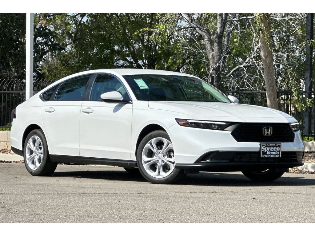 New 2026 Platinum White Pearl Honda LX image 2