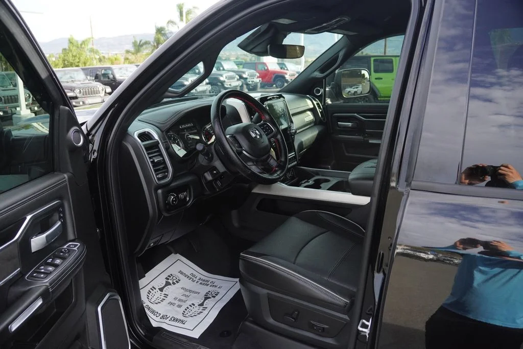 Used 2019 Black Ram Laramie image 31
