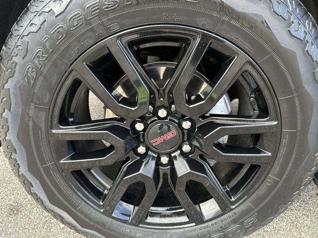 Used 2023 Volcanic Red Tintcoat GMC Elevation image 21