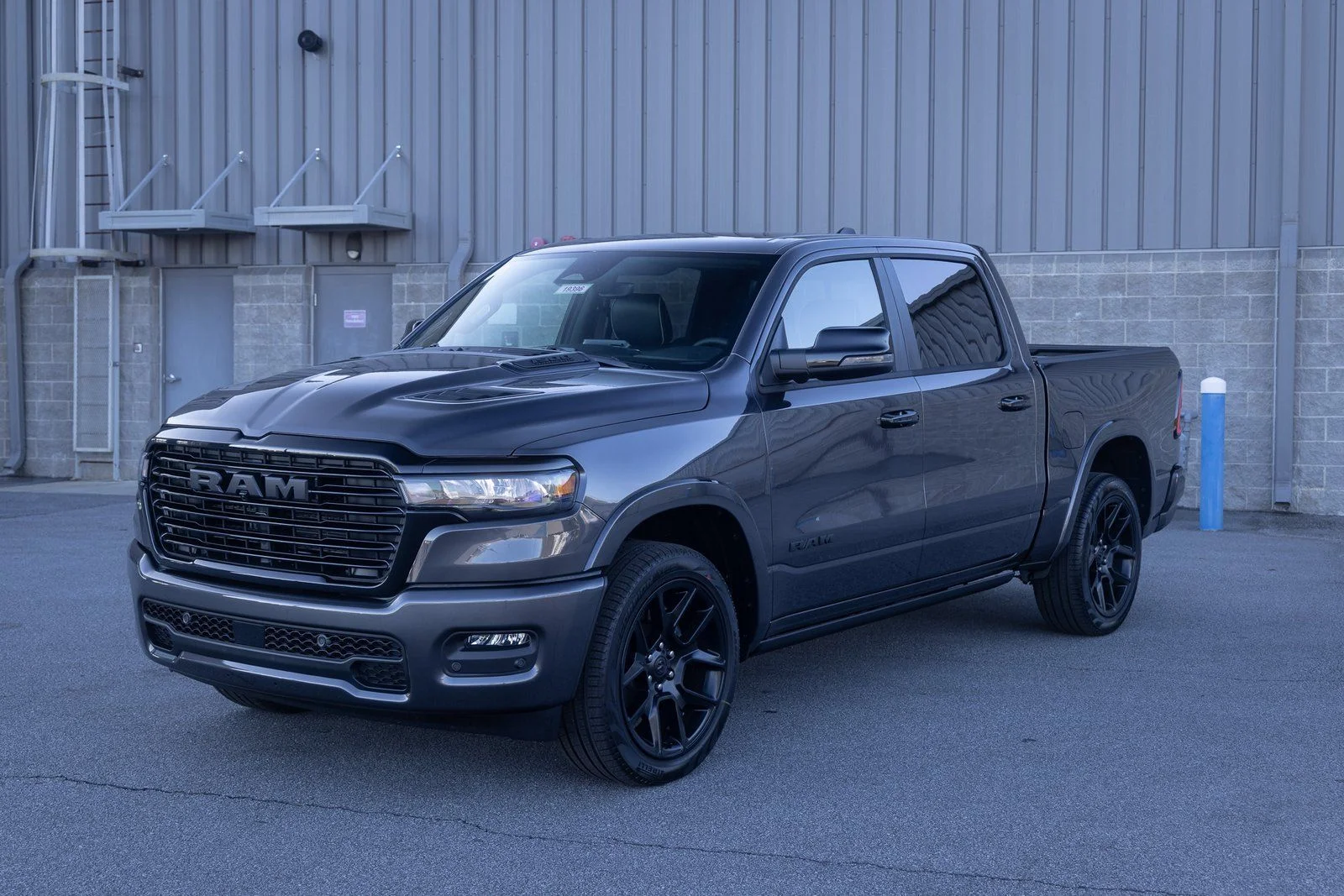 New 2026 Granite Crystal Metallic Clear-Coat Exterior Paint RAM Laramie image 3