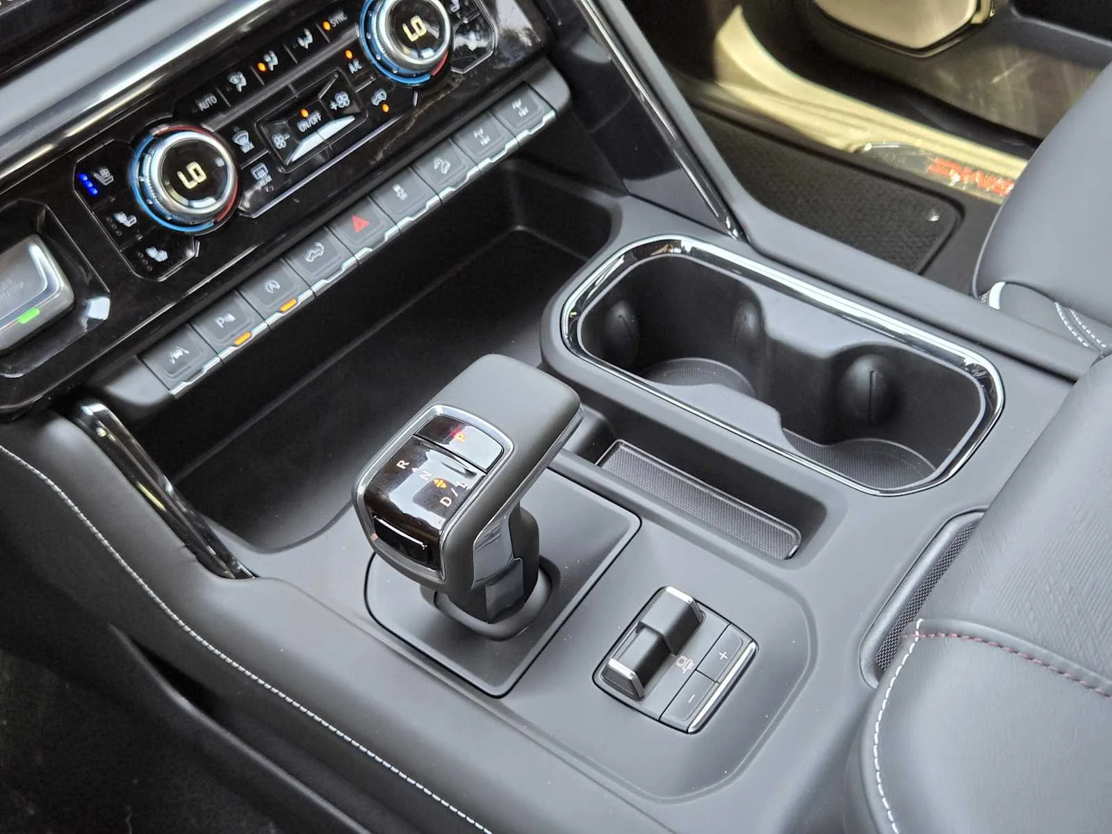 2026 GMC Sierra 1500 AT4X - Photo 14