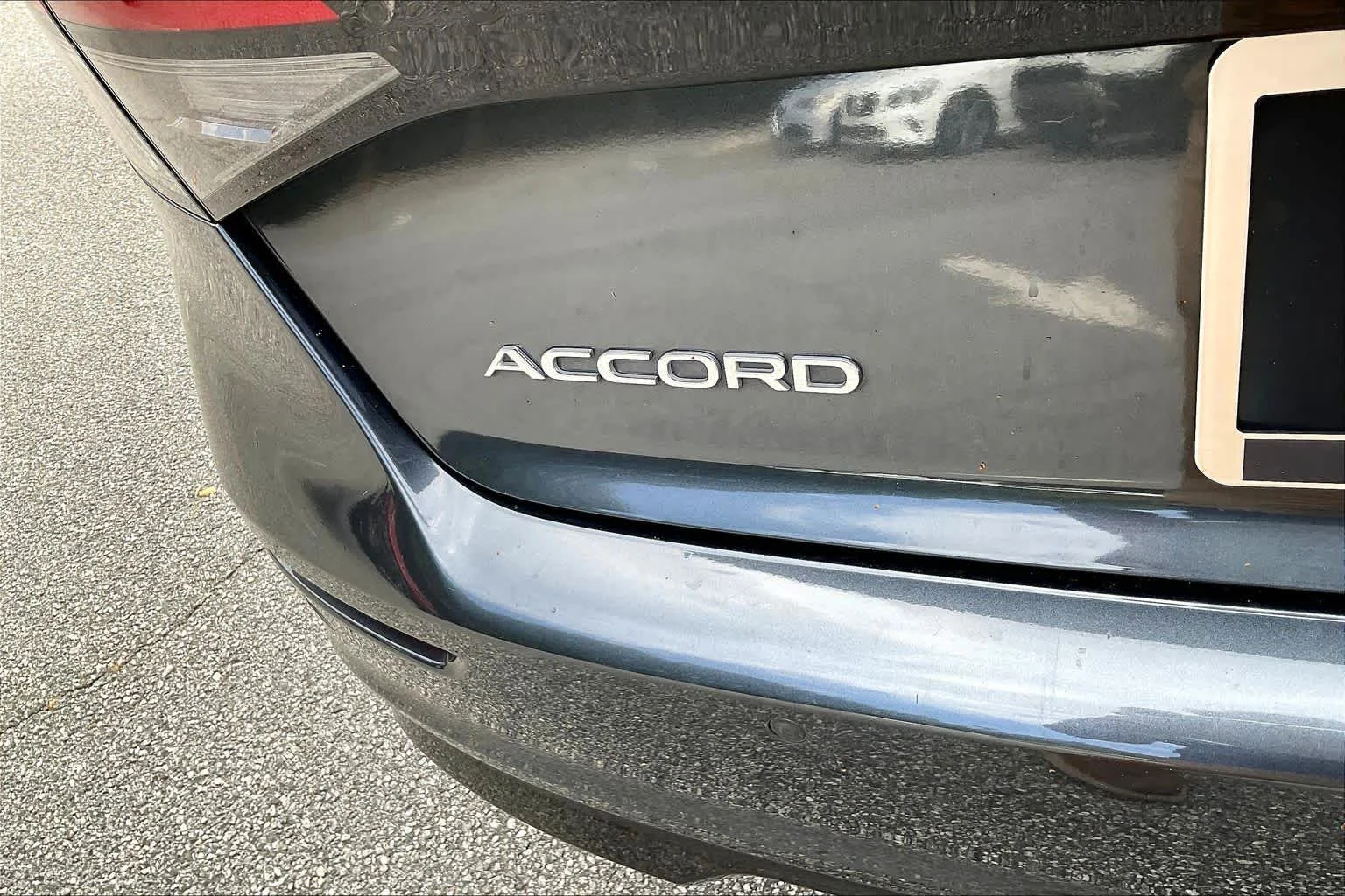 Used 2025 Meteorite Gray Metallic Honda Touring image 30