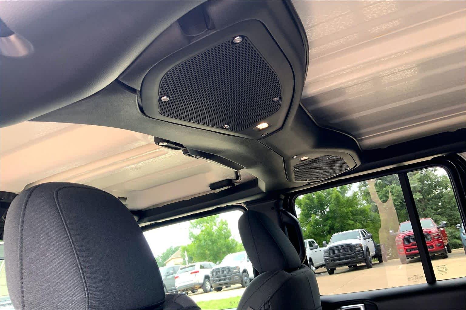 New 2026 Black Clearcoat Jeep 85th Anniversary Edition image 17