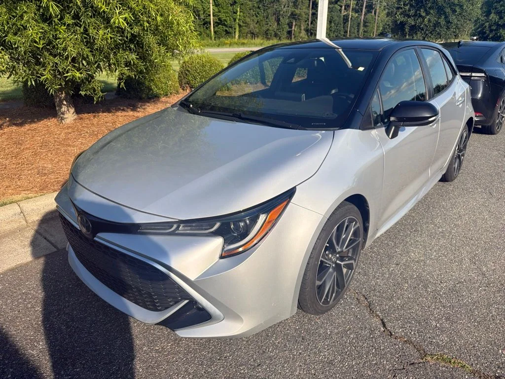 Used 2020 Silver Toyota XSE image 10