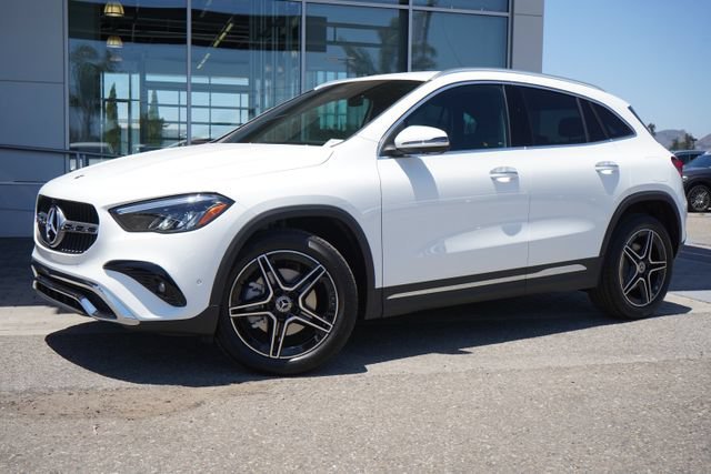 New 2026 Polar White Mercedes-Benz GLA 250 image 30