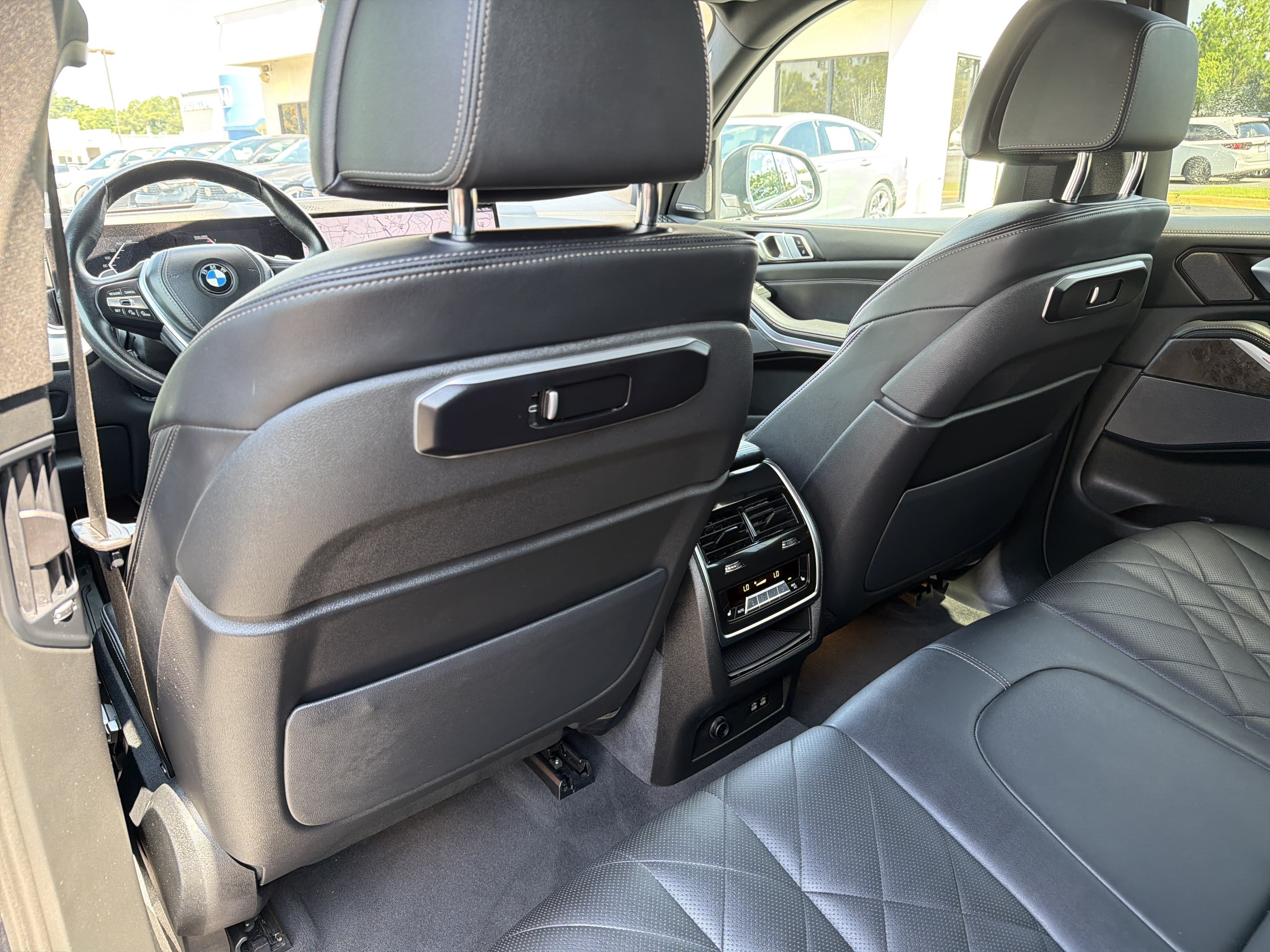 Used 2025 Black Sapphire Metallic BMW xDrive40i image 20