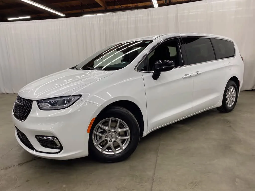 2025 Chrysler Pacifica