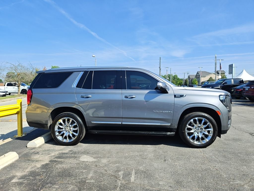 Used 2022 Gray GMC SLT image 12