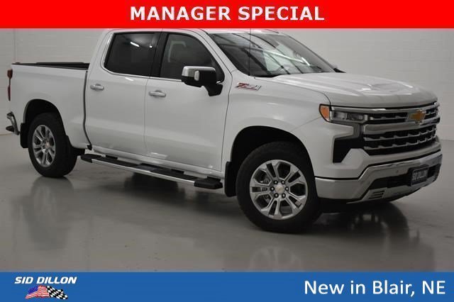 New 2026 Summit White Chevrolet LTZ image 13